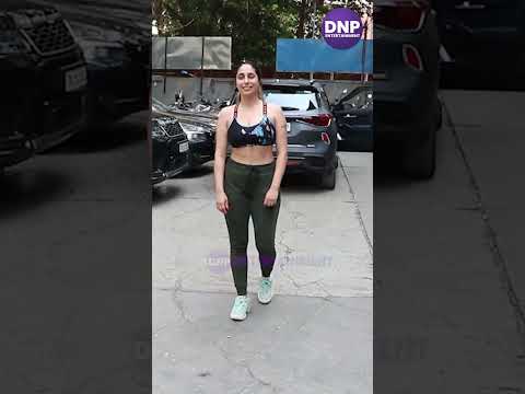 Neha Bhasin flaunts her trendy gym look || DNP ENTERTAINMENT