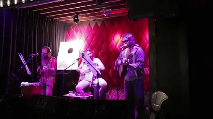Jesse Elliott performs a medley from The Big Lebow...