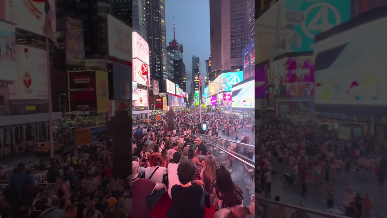 Steal a Brainrot in TIMES SQUARE!!… #stealabrainrot #roblox #timessquare