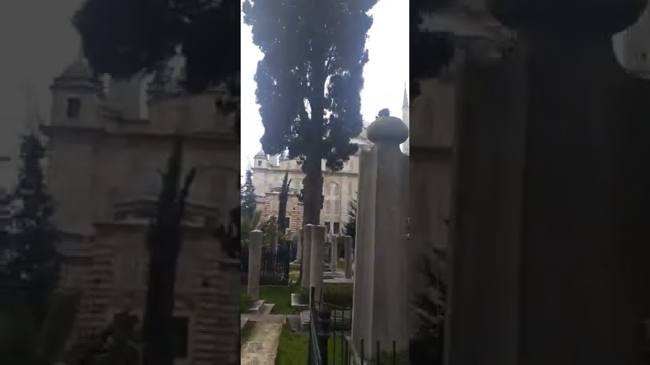кладбище возле возле мечети Фатих Мухаммад Султан