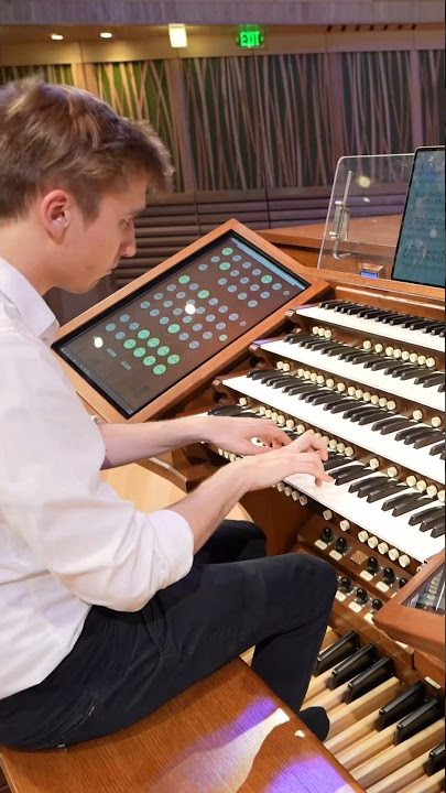 One of the best digital pipe organ installations in the world? #organ #music #church #musician