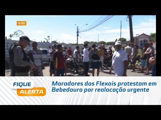 Moradores dos Flexais protestam em Bebedouro por realocação urgente