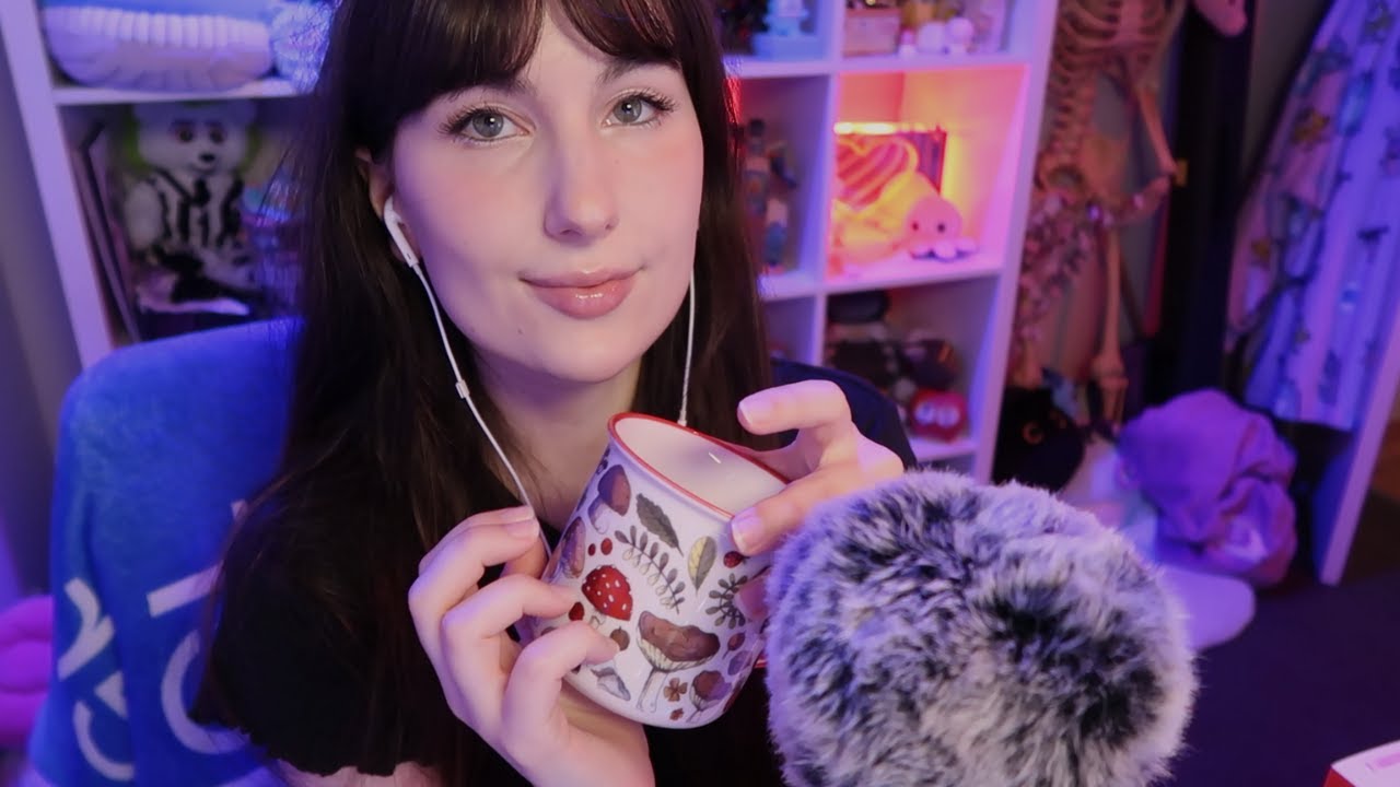 asmr mostrando umas comprinhas aleatórias - sussurros