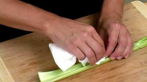 Cooking Tips : How to Clean Celery