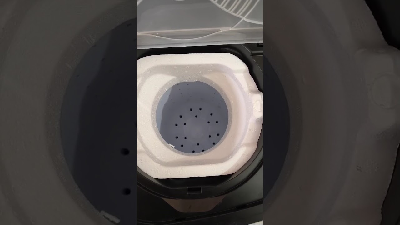 latest and new Red and white color washing machine