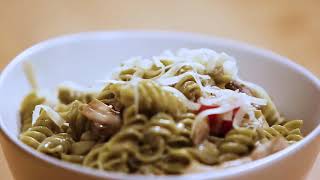 Spinat Fusilli mit Pilzen Poulet