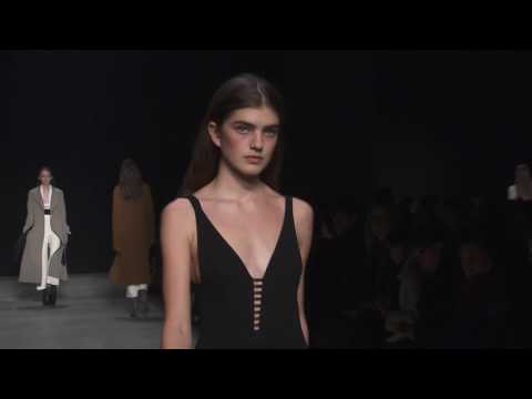 Video: Show Narciso Rodriguez Autumn Winter