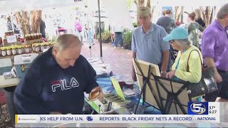 Shoppers give Pensacola small businesses a boost