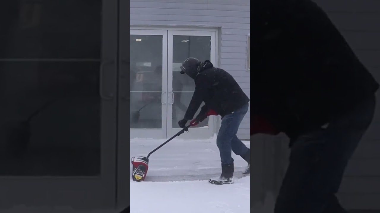 Toro 60V Power Shovel 