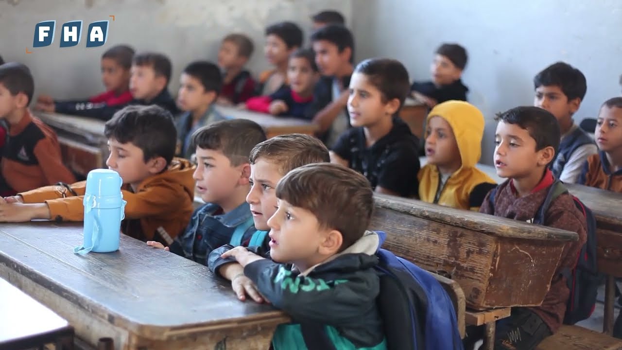 بعد بدء العام الدراسي الجديد عدسة الفرات تزور مدرسة ذكور مرعيان في مدينة إدلب والتي تأسست عام 1931