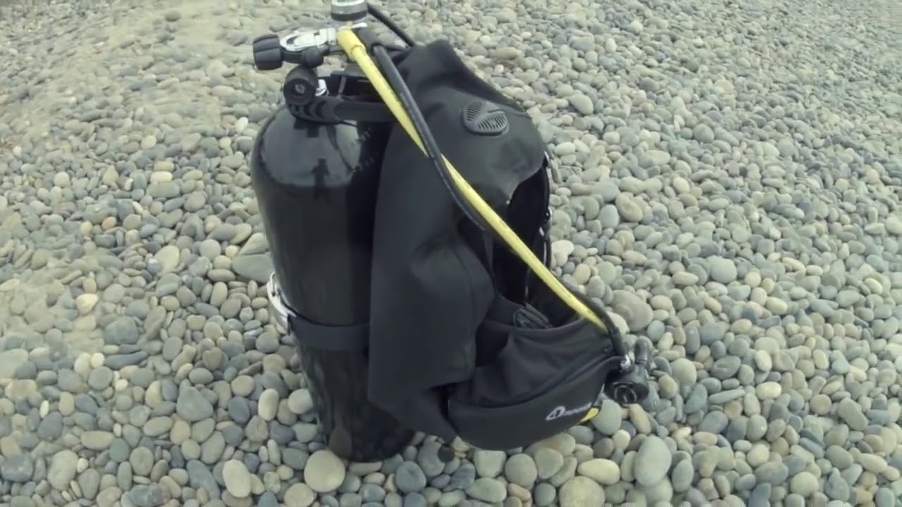 Apeks Black Ice BCD