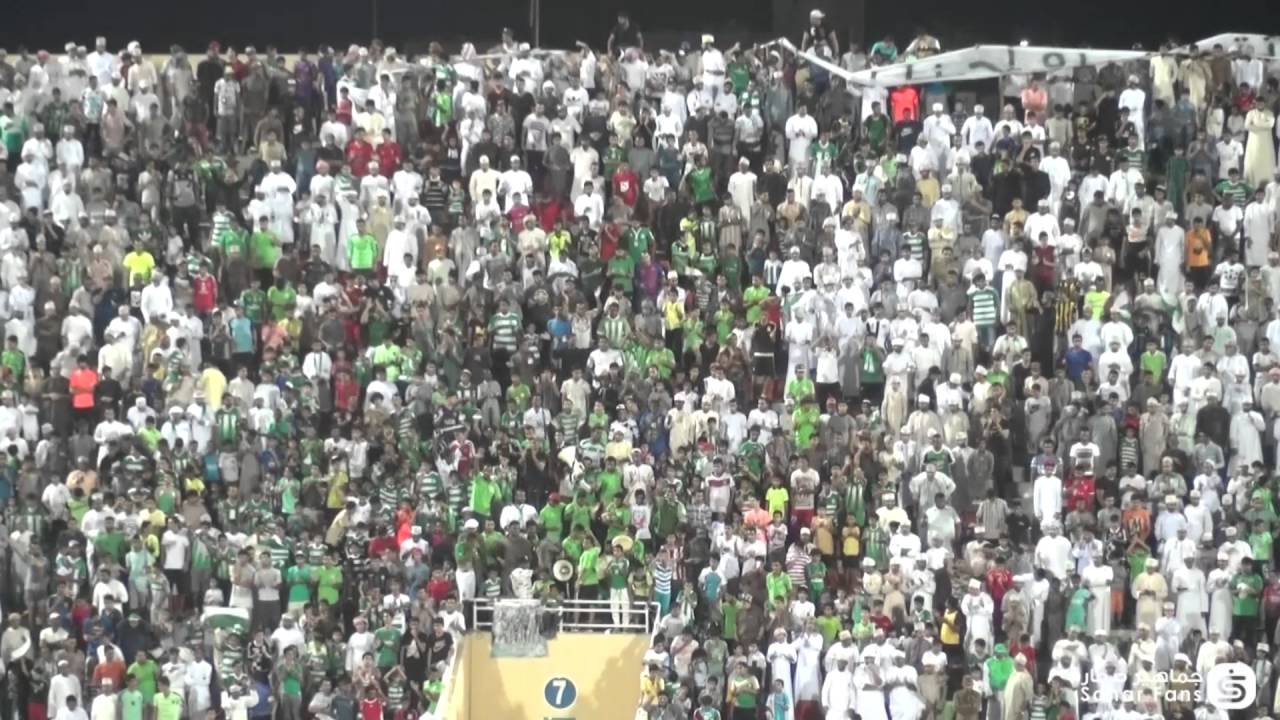 جانب من تفاعل جماهير صحار في مباراة صحار وجعلان  في الجولة الرابعه من الدوري