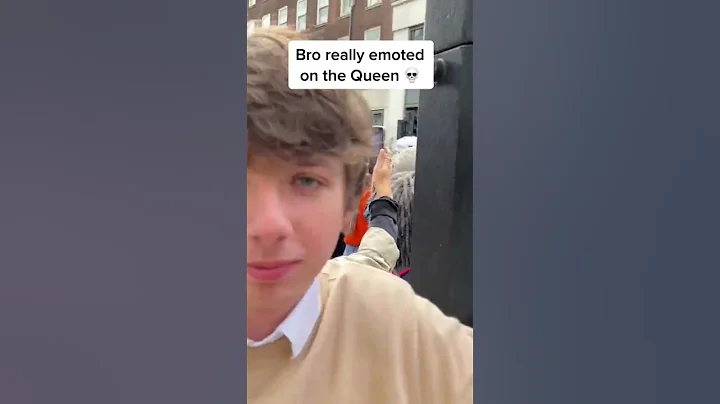 Karl Jacobs saying his goodbyes to the Queen #shorts