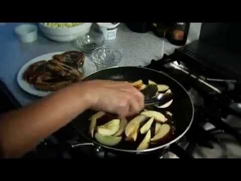 pork-chops-with-apple-&-cider-recipe