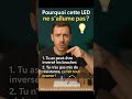 Voici deux erreurs classiques à éviter avec une LED    #électronique_débutant #Résistance #LED