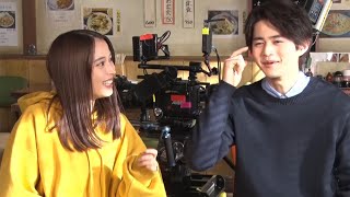 広瀬アリス、鈴鹿央士は「可愛い子犬」　先輩後輩コンビが仲良しトーク　初共演「povo2.0」新CMインタビュー
