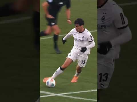 Schlotti out of nowhere! ⚡️ #BVBBMG