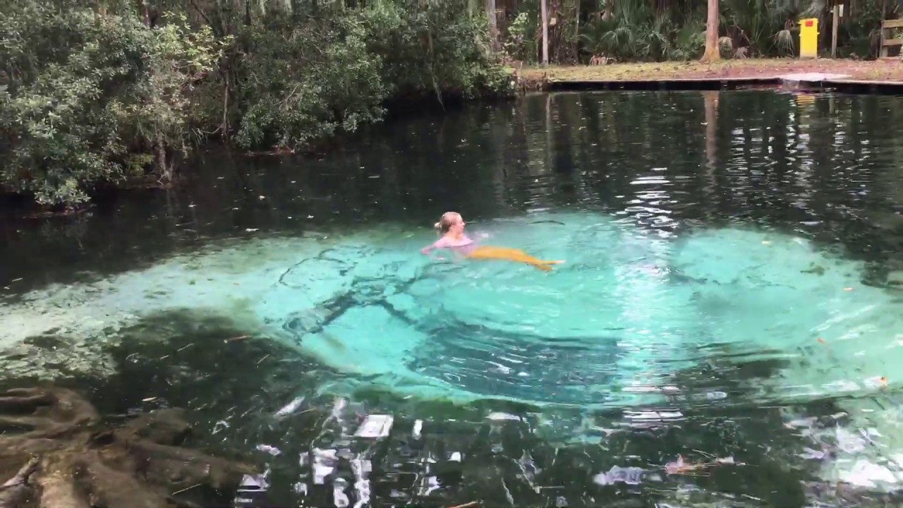 @trinamason mud springs sweater shirt & yellow corduroy jeans 10:14am October 10