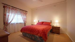 Zeth Grant introduce, 30 Dunbar Avenue, Regents Park, Walk through tour