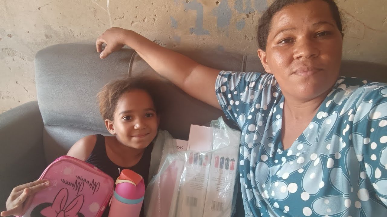 MOSTRANDO A CHUVA CHEGANDO NO NOSSO SERTÃO E MOSTRANDO AS GARRAFINHAS DAS CRIANÇAS