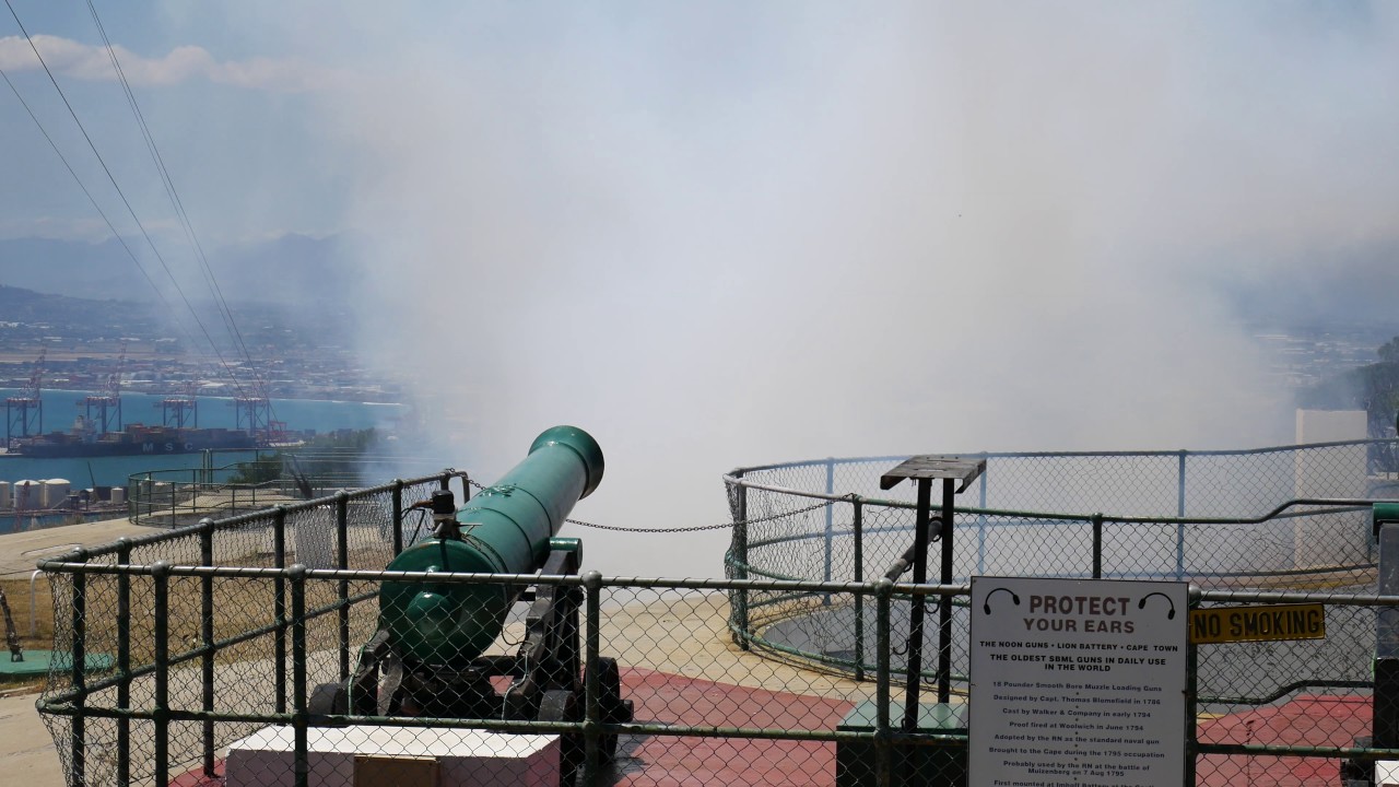 Cape Town South Africa Signal Hill Noon Day Gun Youtube