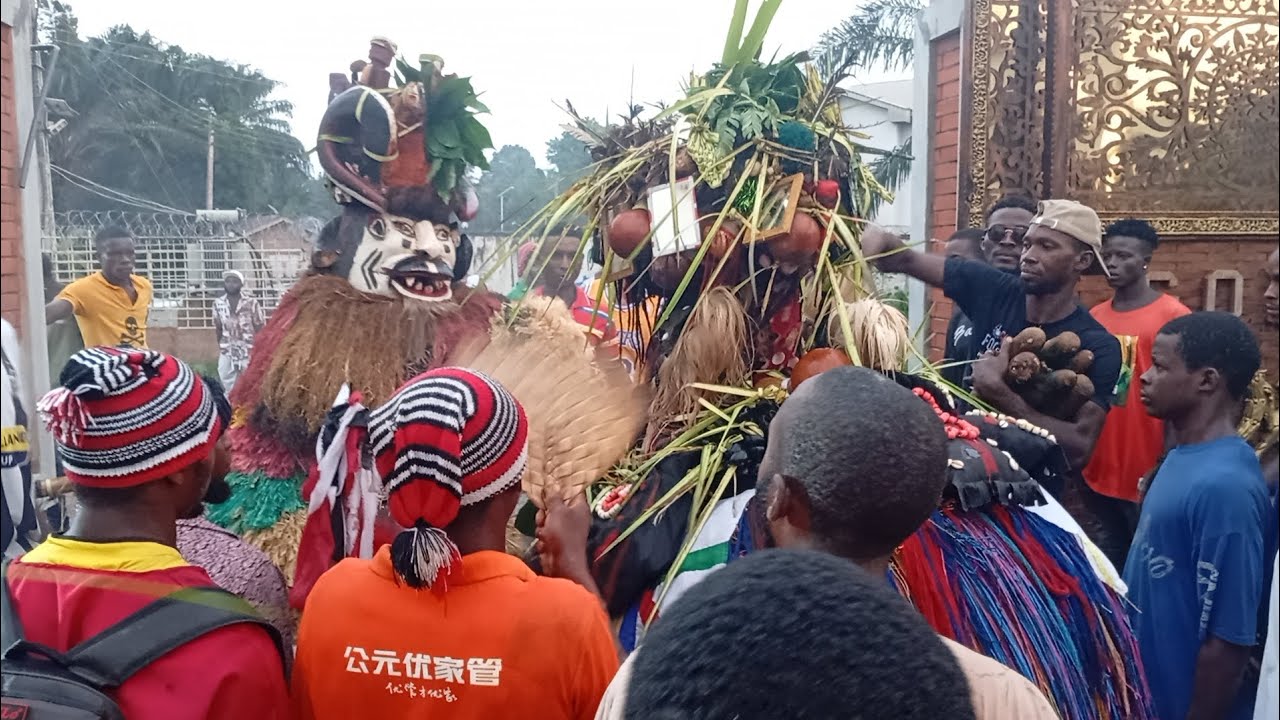 MOST FAMOUS Masquerades Take Over new palace at Isikwe Achi 