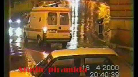 Piramida crash best of 2000 - 04/12