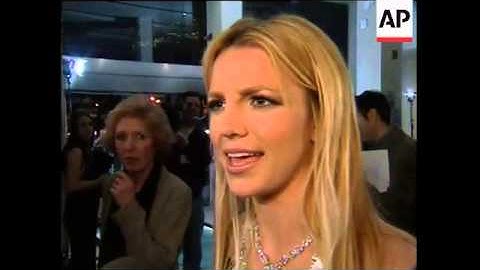 Cruel journalist asks Britney Spears two questions