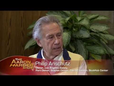 Wideo: Philip Anschutz Net Worth