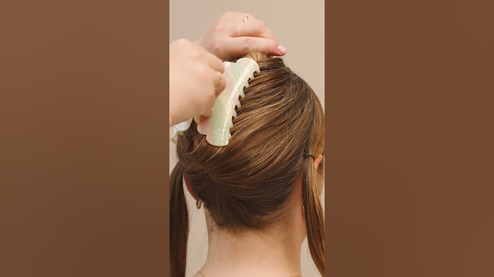 Hair updo with deco pearls - DIY by Søstrene Grene