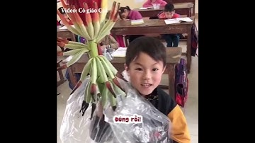 CẬU HỌC TRÒ VÙNG CAO TẶNG CÔ GIÁO HOA CHUỐI RỪNG NGÀY 8/3 #giaitri #ngayphunuvietnam