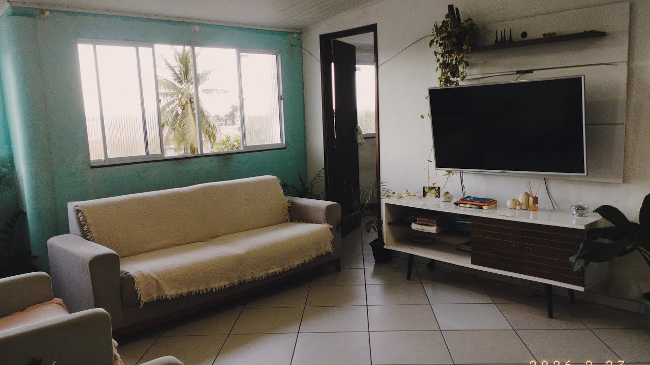 Vlog de manutenção na antiga casa, tudo muito sujo.  