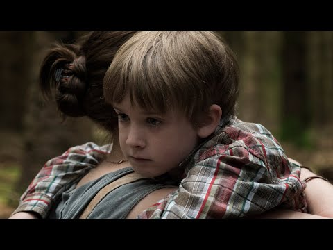 The Hole  Full Movie Facts & Review / Thora Birch / Desmond Harrington