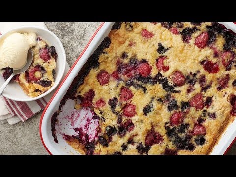 Classic Mixed Berry Dump Cake | Betty Crocker Recipe