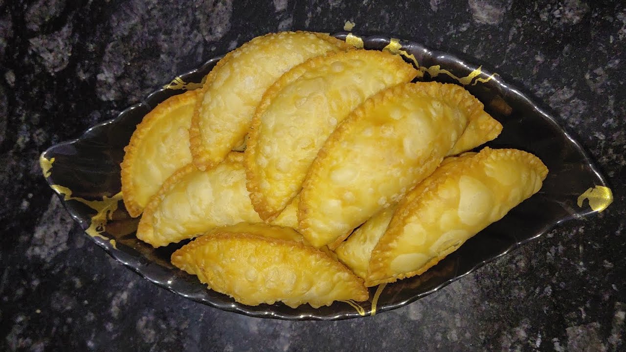 करंजी रेसीपी | Karanji Recipe #karanjirecipeinmarathi #karanji #karanjisaran 