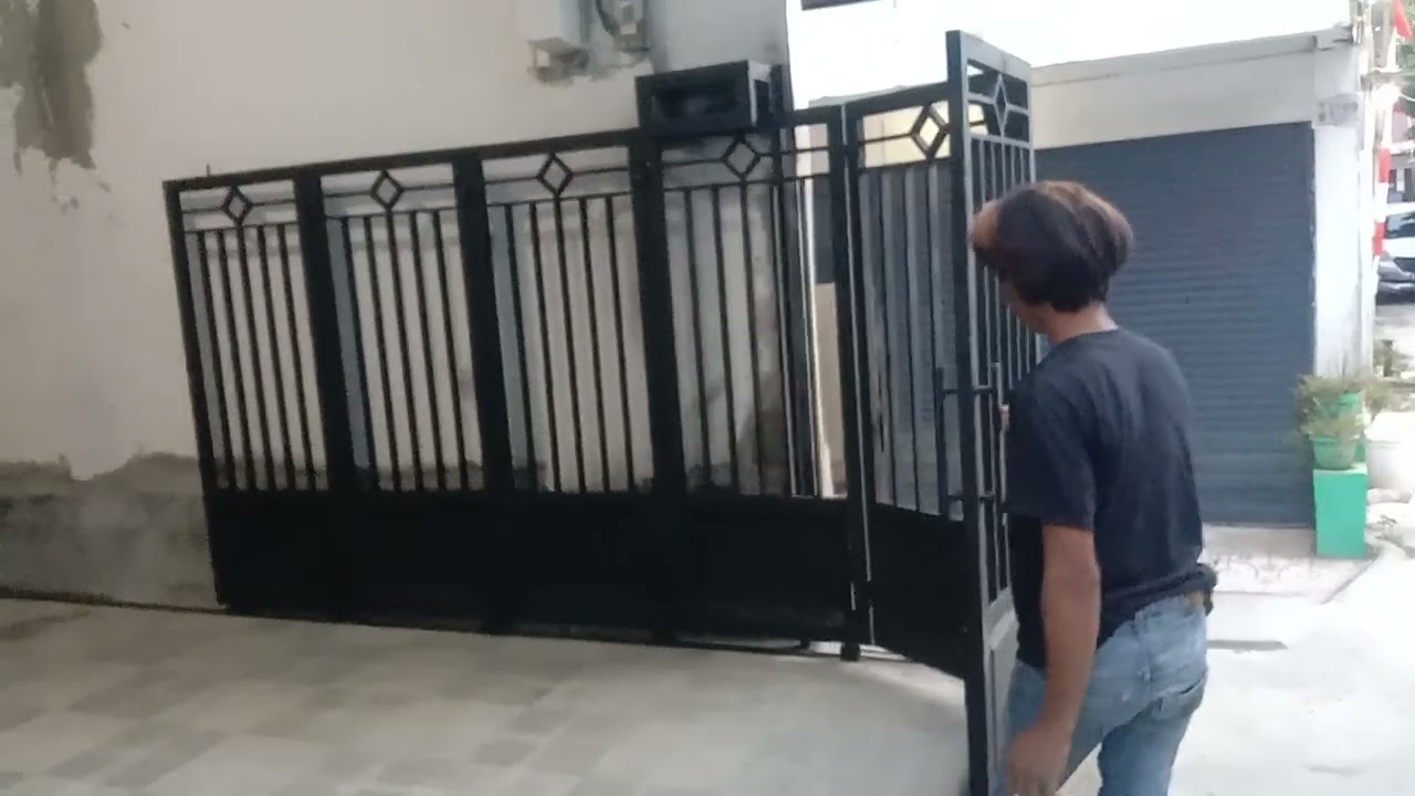 pintu garasi sluding tikung sangat sempurna