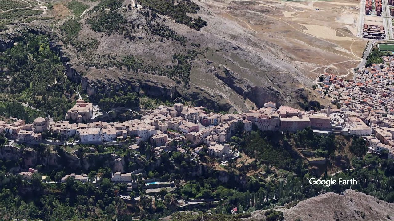クエンカ旧市街 上空から360 View Hd Historic City Of Cuenca Spain スペイン カスティーリャ ラ マンチャ州 ヴァナキュラー建築 街並み 地形 要塞 世界遺産 Youtube