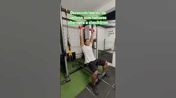 Desenvolvimento de ombros com halteres alternado e simultâneo - prof. Matheus Gomes #academia