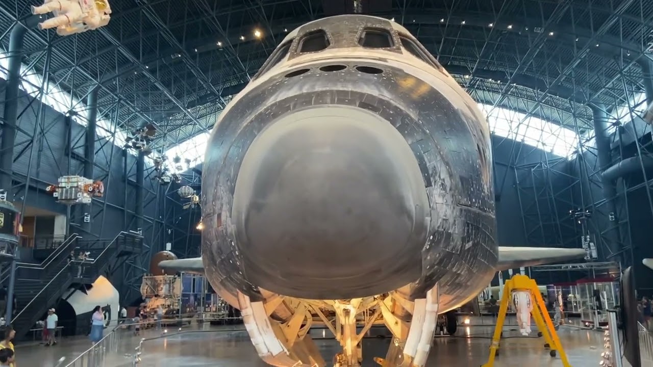 Space Shuttle Discovery