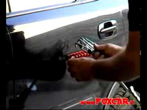 tubo di scarico auto tappato