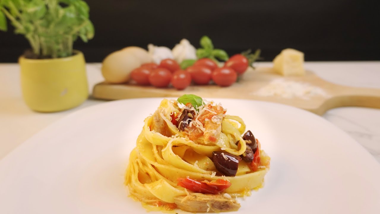 Amazing tuna pasta recipe, easy and healthy. tagliatelle tuna pasta