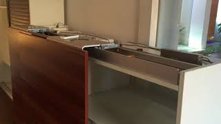 Rail device electric for soft close sliding door screenshot 3