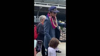 Dears greeting Dimash at New York,  JFK airport in October 2019