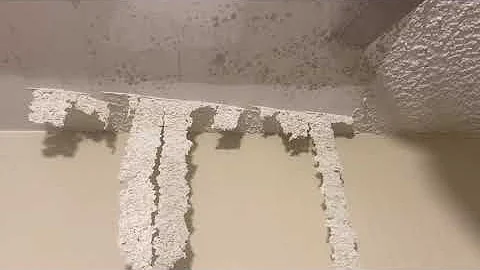 Scraping Popcorn Ceilings