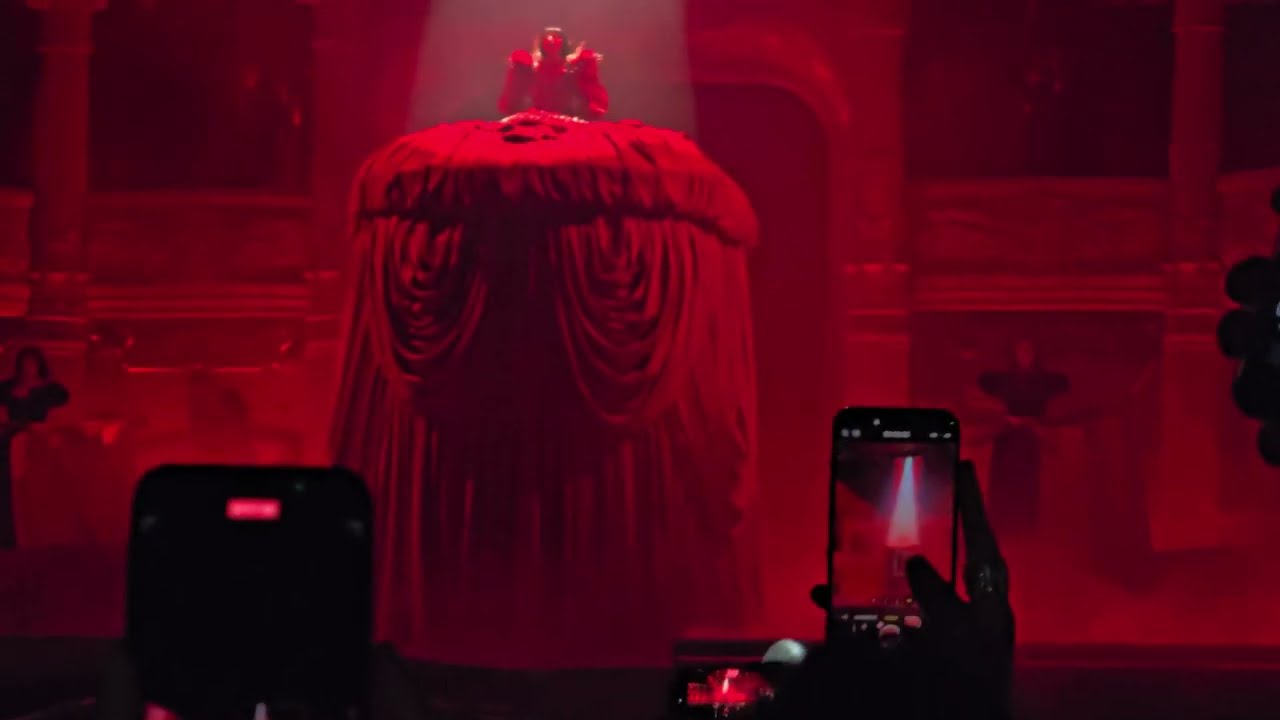 Viva La Mayhem - Act 1-  Bloody Mary, Abracadabra & Judas (CDMX 26 Abril Estadio GNP)