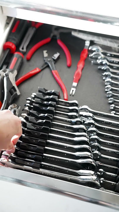 12 Count Ratchet Wrench