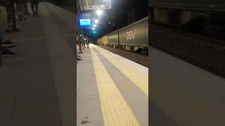 E 68 015 Köseköy Den Halkalı Ya Yük Tasımacılıgı Maltepe Istasyonundan Geçişi