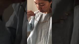 ロングネックレスを２連に使う方法　（首が締め付けられないように）