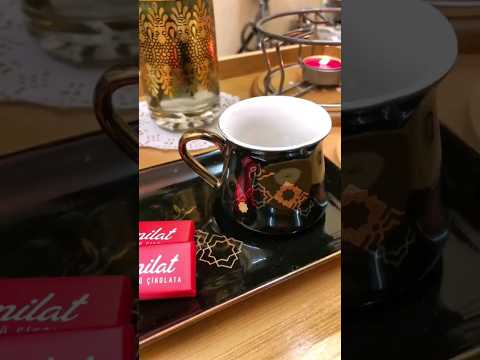 يا حلو يلي عالجسر لاقيتك