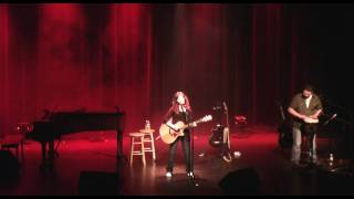 Living in the shadow-Cloe Beaudoin-2009